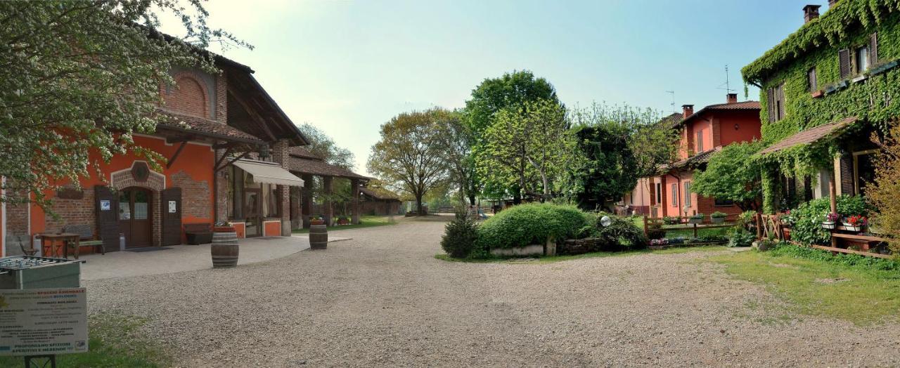 Agriturismo Cascina Selva Bed and Breakfast Ozzero Eksteriør billede